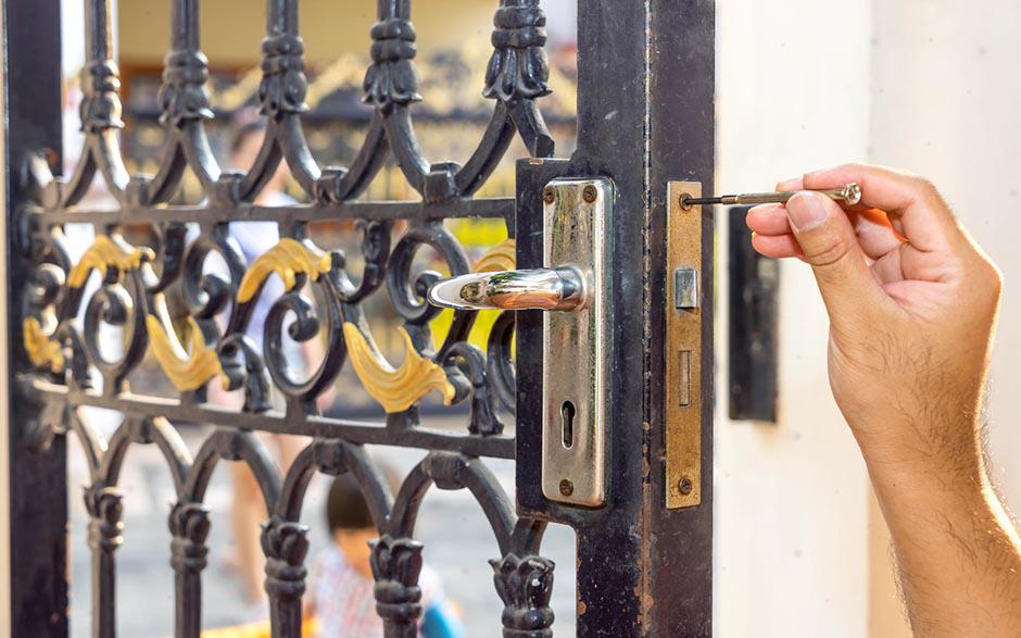 changement serrure porte blindée Orsay
